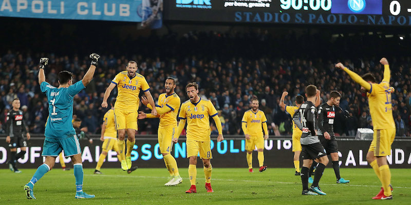 I giocatori della Juventus festeggiano la vittoria al fischio finale (Francesco Pecoraro/Getty Images)