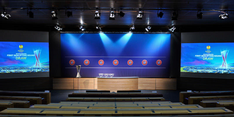 La sala dei sorteggi nella sede UEFA di Nyon (Getty Images)