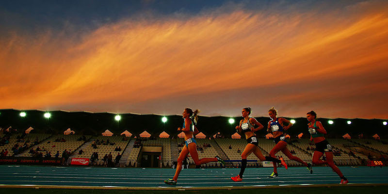 Atlete che corrono i 10000 metri piani durante l'evento di atletica Zatopek:10, il 14 dicembre a Melbourne
(Scott Barbour/Getty Images)