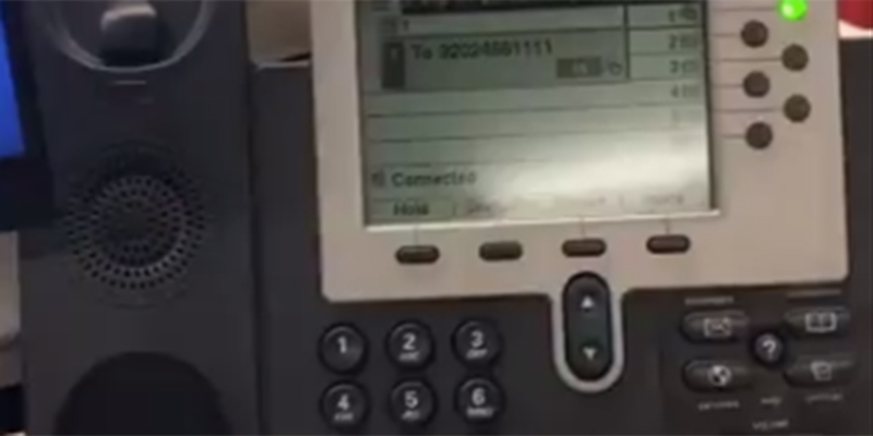 Il messaggio della segreteria telefonica della Casa Bianca dà ai Democratici la colpa per lo “shutdown”