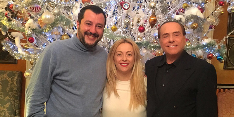 Matteo Salvini (Lega), Giorgia Meloni (Fratelli d'Italia) e Silvio Berlusconi (Forza Italia) a Villa San Martino, Arcore, Milano - 7 gennaio 2018 (Foto: Silvio Berlusconi su Twitter)