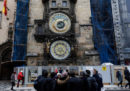 L'orologio astronomico di Praga è stato fermato per una delicata riparazione