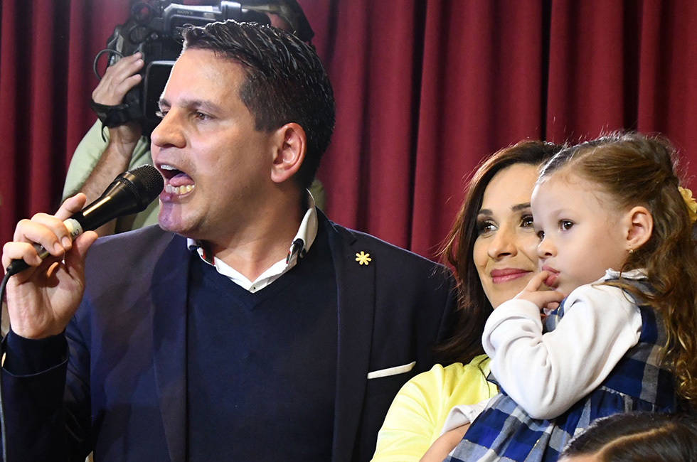 Fabricio Alvarado con la moglie Laura Moscoa e la figlia, San Jose, 4 febbraio 2018
(EZEQUIEL BECERRA/AFP/Getty Images)