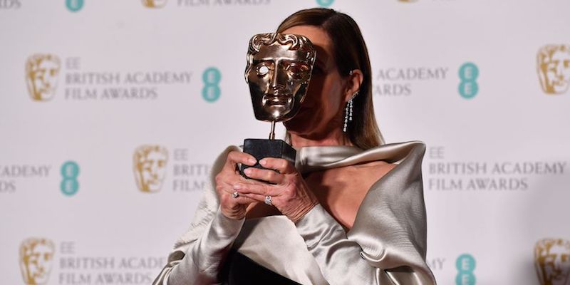 Allison Janney con il premio come miglior attrice non protagonista per Io, Tonya ai Bafta Awards, Londra, 18 febbraio 2018
(BEN STANSALL/AFP/Getty Images)