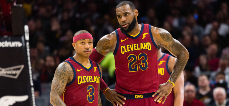 Isiah Thomas e LeBron James. (Jason Miller/Getty Images)