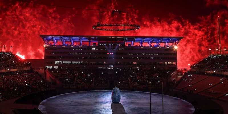 La tribuna principale dello Stadio Olimpico di Pyeongchang durante la cerimonia di apertura delle Olimpiadi Invernali - Corea del Sud (FRANCK FIFE/AFP/Getty Images)

