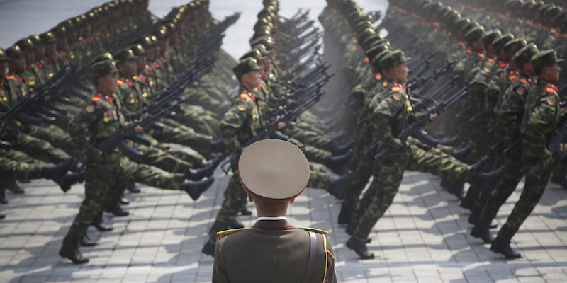 Soldati nordcoreani alla parata militare a Pyongyang dello scorso aprile (AP Photo/Wong Maye-E, File)