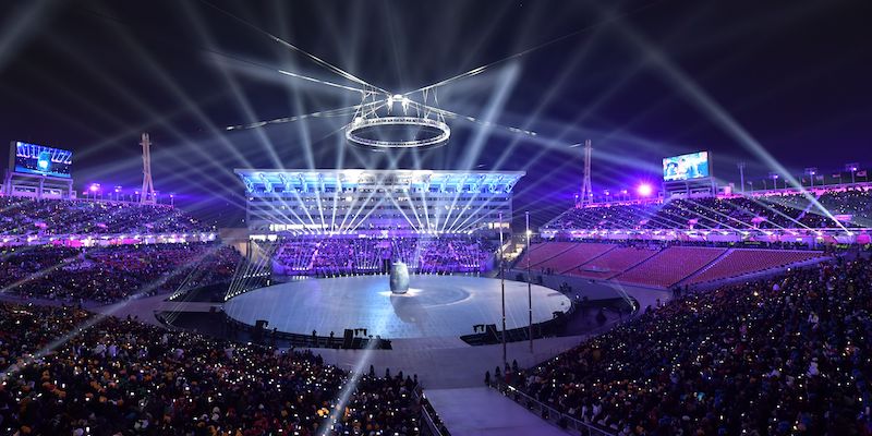 Lo Stadio Olimpico di Pyeongchang all'inizio della cerimonia di apertura (Jamie Squire/Getty Images)