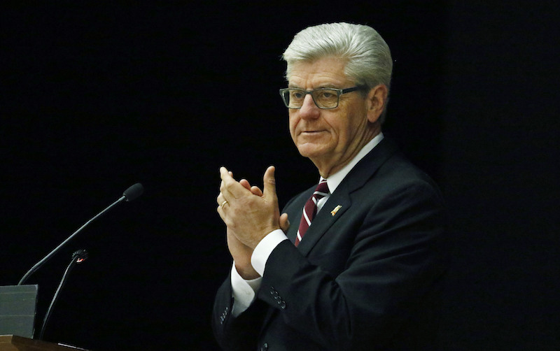 Il governatore del Mississippi Phil Bryant (AP Photo/Rogelio V. Solis)