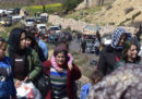 Decine di migliaia di persone stanno lasciando Afrin e Ghouta orientale, in Siria