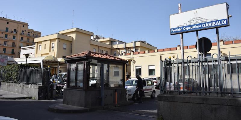 L'esterno dell'ospedale Garibaldi di Catania (ANSA/ORIETTA SCARDINO)