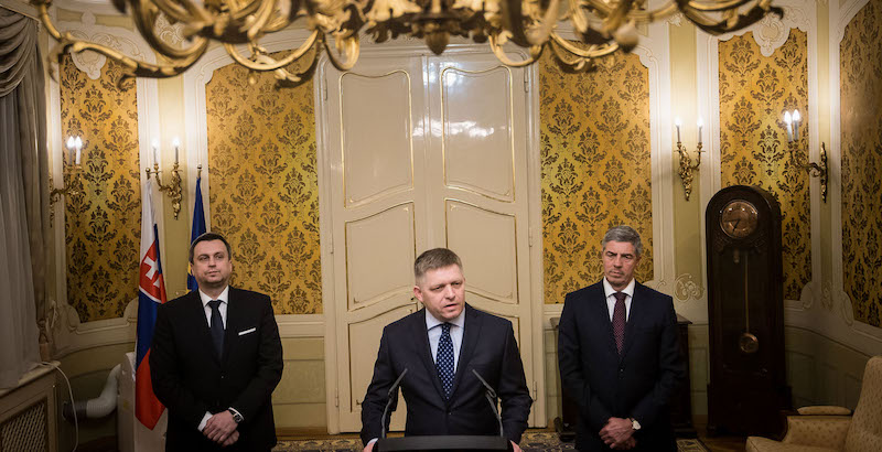 Il primo ministro slovacco Robert Fico annuncia l'intenzione di dimettersi, Bratislava, 14 marzo 2018
(VLADIMIR SIMICEK/AFP/Getty Images)