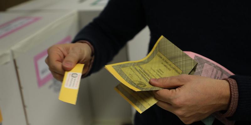 Tagliando antifrode sulle schede elettorali. Che ne pensano i Presidenti di Seggio?