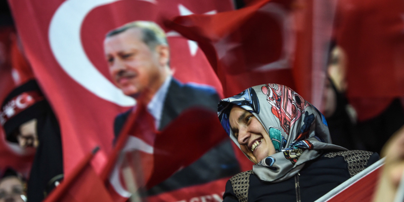 Un evento pro-Erdoğan a Istanbul, il 5 marzo 2017 (OZAN KOSE/AFP/Getty Images)