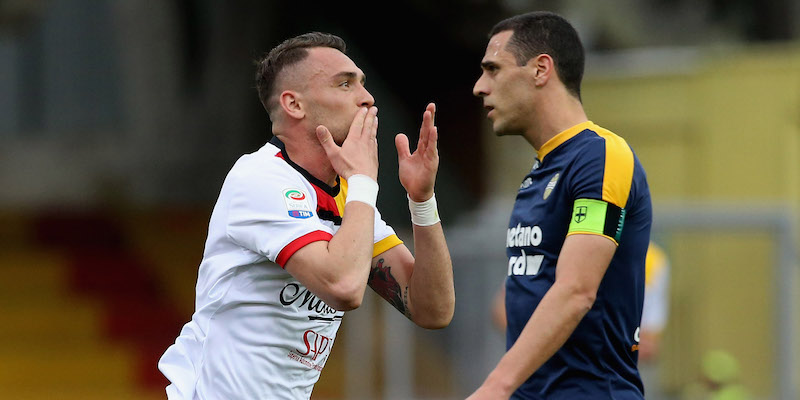 Gaetano Letizia del Benevento esulta per il gol del vantaggio segnato contro l'Hellas Verona (Maurizio Lagana/Getty Images)