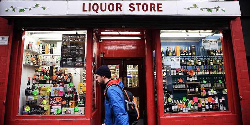 Un negozio di vini e liquori a Glasgow, novembre 2017
(ANDY BUCHANAN/AFP/Getty Images)
