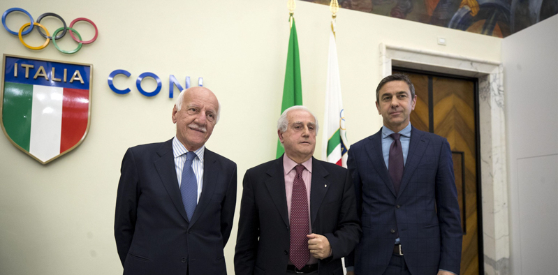 Il subcommissario della FIGC Angelo Clarizia, il commissario Roberto Fabbricini e il subcommissario Alessandro Costacurta. (ANSA/ MASSIMO PERCOSSI)