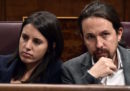 Gli iscritti di Podemos con un referendum hanno dato ragione a Pablo Iglesias e Irene Montero
