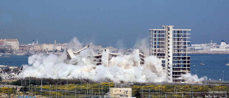 La Corte europea dei diritti dell’uomo ha stabilito che l’Italia ha confiscato illegalmente alcuni terreni (fra cui Punta Perotti e il Golfo Aranci)