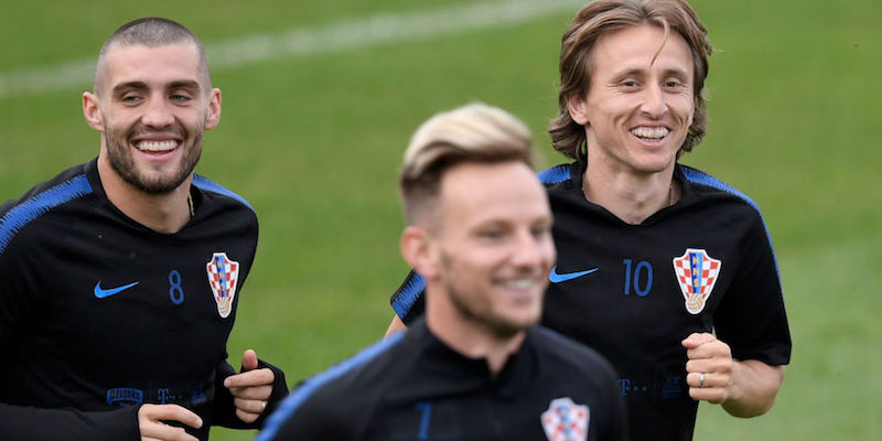 Mateo Kovacic, Luka Modric e Ivan Rakitic in allenamento con la Croazia (GABRIEL BOUYS/AFP/Getty Images)