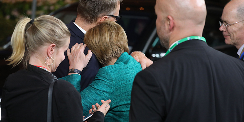 Alcuni primi ministri, tra cui la cancelliera Angela Merkel, a Bruxelles, 29 giugno 2018
(LUDOVIC MARIN/AFP/Getty Images)