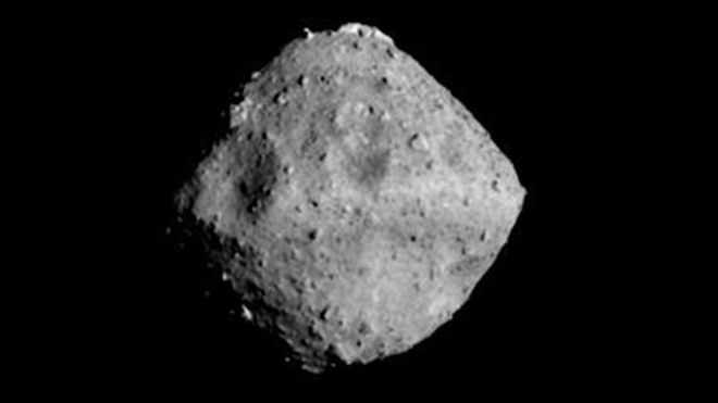 L'asteroide Ryugu (JAXA)