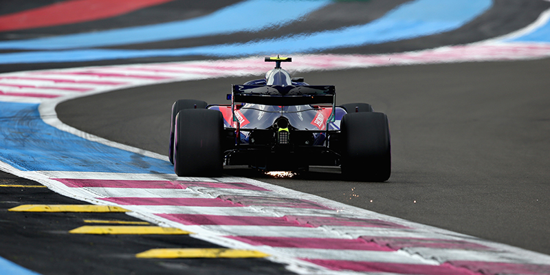 Una Toro Rosso nel corso delle qualifiche del Gran Premio di Francia (Charles Coates/Getty Images)