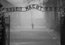 Il museo di Auschwitz ha detto che non parteciperà al Salone del Libro di Torino se ci sarà anche la casa editrice neofascista Altaforte