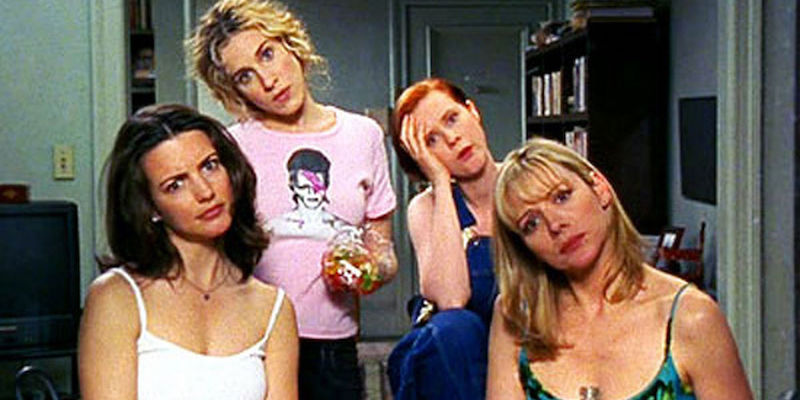 Da una scena di "Sex and the City": da sinistra Charlotte, interpretata da Kristin Davis; Carrie, cioè Sarah Jessica Parker; Miranda, interpretata da Cynthia Nixon, e Samantha, il personaggio di Kim Cattrall