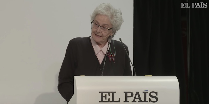 Soledad Gallego-Díaz durante il discorso dopo la sua nomina a direttrice di El País, l'8 giugno 2018 (El País/YouTube)
