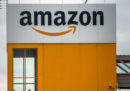 L'Agcom ha multato Amazon di 300 mila euro perché offre i servizi postali senza averne l'autorizzazione