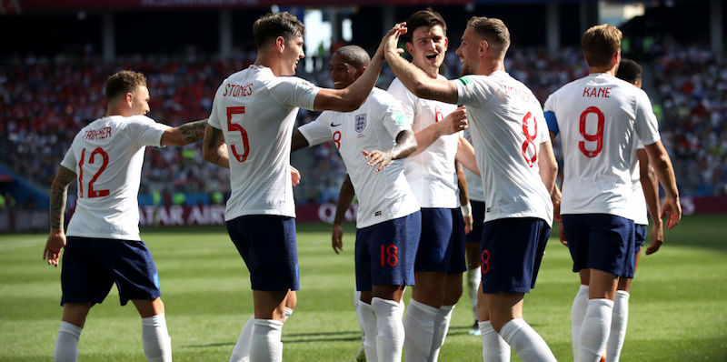 I giocatori dell'Inghilterra dopo uno dei gol segnati a Panama nei gironi (Clive Brunskill/Getty Images)