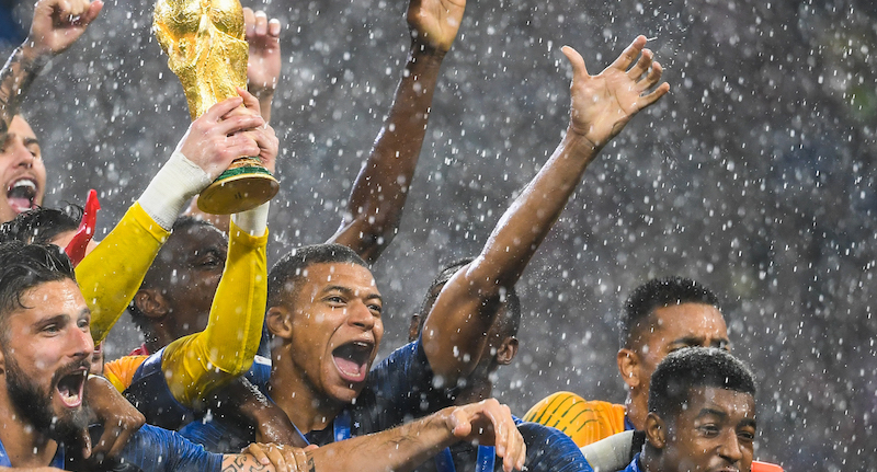 I festeggiamenti della Francia con la Coppa, Mosca, 15 luglio 2018
(JEWEL SAMAD/AFP/Getty Images)