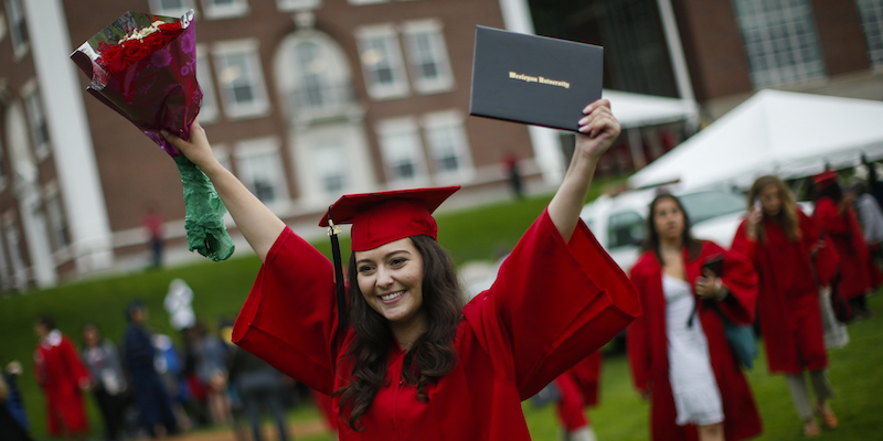 Una neolaureata della Wesleyan University di Middletown, nel Connecticut, il 27 maggio 2018 (Eduardo Munoz Alvarez/Getty Images)