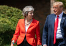 Trump ha consigliato a Theresa May di fare causa all'Unione Europea, su Brexit