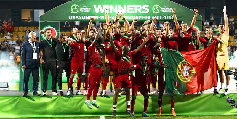 I festeggiamenti del Portogallo, che ha vinto la finale degli Europei di calcio Under-19 battendo l'Italia a Seinajoki, in Finlandia, 29 luglio 2018 
(Timo Aalto/Lehtikuva via AP)