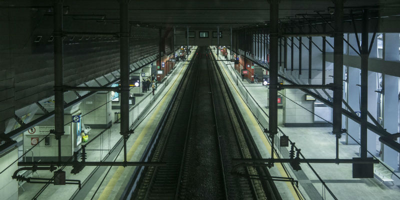 I binari della stazione di Torino Porta Susa (LaPresse - Deka Mohamed)