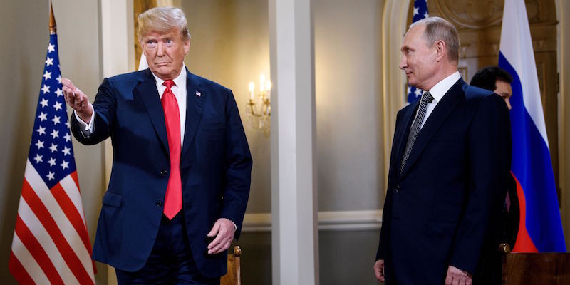 Donald Trump e Vladimir Putin a Helsinki, 16 luglio (BRENDAN SMIALOWSKI/AFP/Getty Images)