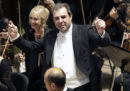 Il direttore d'orchestra Daniele Gatti, accusato di comportamenti inappropriati da due donne, è stato licenziato dal Concertgebouw di Amsterdam