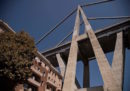 Oggi verranno demoliti con un'esplosione due piloni del ponte Morandi
