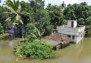 Le alluvioni nello stato indiano del Kerala hanno ucciso 410 persone