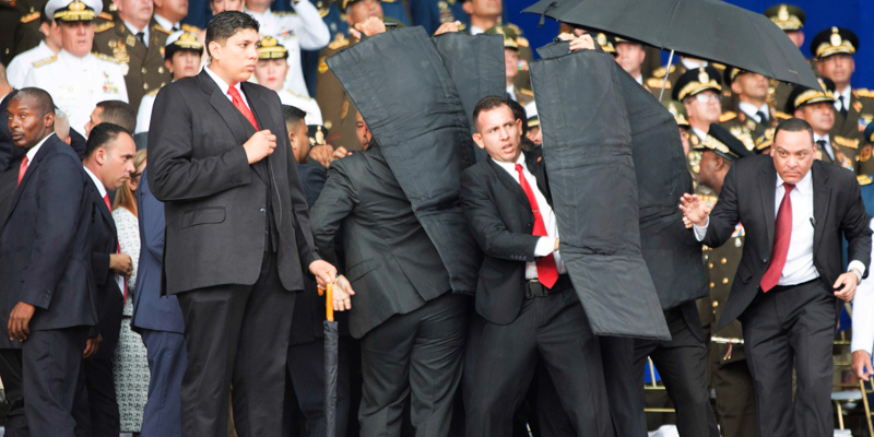 Il momento del tentato attacco a Maduro. (Xinhua via AP)