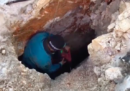Lo speleologo precipitato in una grotta nelle Alpi Giulie è stato portato in salvo dai soccorritori