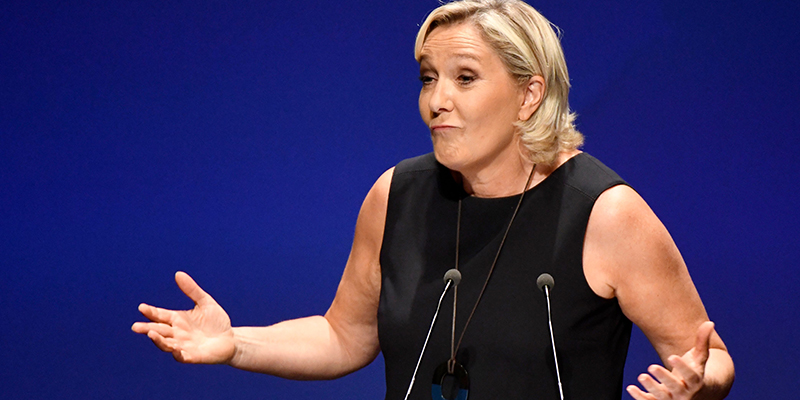 Marine Le Pen a Fréjus, 16 settembre 2018 (YANN COATSALIOU / AFP) 