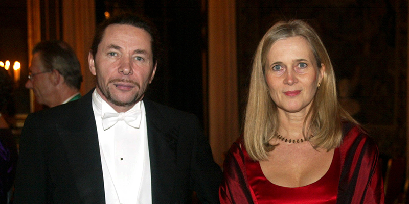 Jean-Claude Arnault 
con Katarina Frostenson a Stoccolma nel dicembre del 2001 (JONAS EKSTROMER/AFP/Getty Images)