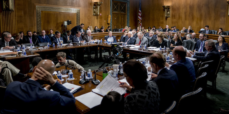 La commissione Giustizia del Senato americano, il 13 settembre 2018 (AP Photo/Andrew Harnik)
