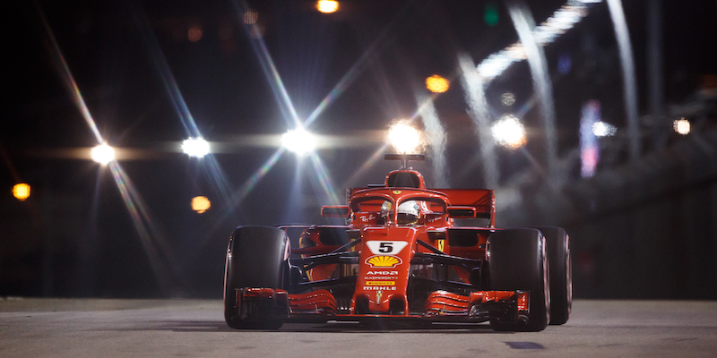 Sebastian Vettel nelle qualifiche del Gran Premio di Singapore di Formula 1 (Lars Baron/Getty Images)