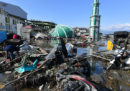 Oltre 800 morti per il terremoto e lo tsunami in Indonesia
