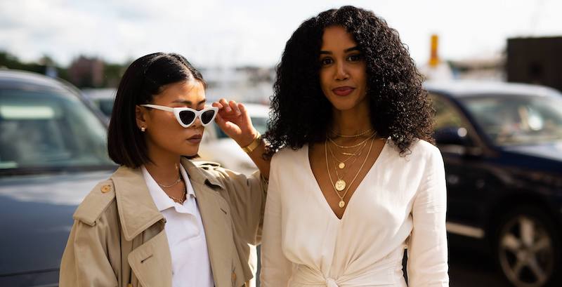 Due ragazze in posa per una foto alla Settimana della moda di Stoccolma, 29 agosto 2018
(Bryndis Thorsteinsdottir/picture-alliance/dpa/AP Images)