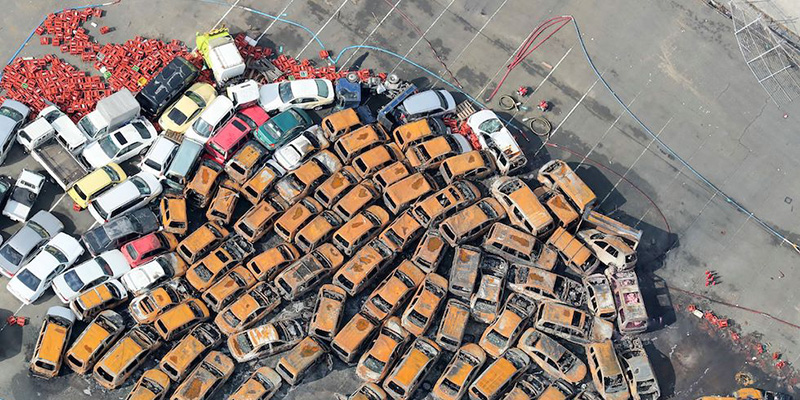 Auto danneggiate dal tifone a Nishinomiya, provincia di Hyogo, 5 settembre 2018
(JIJI PRESS/AFP/Getty Images)